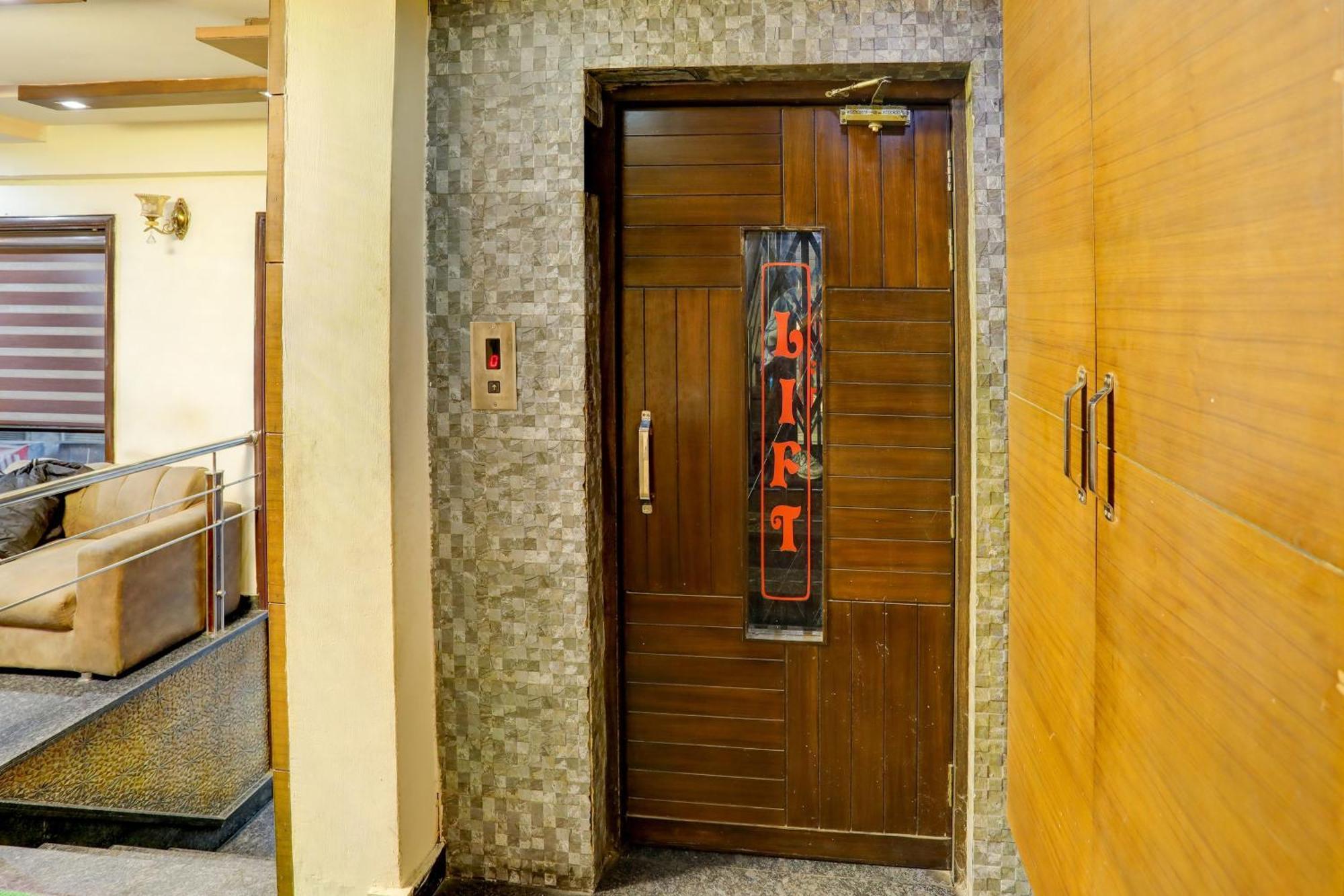 Hotel O Hcn Лудхиана Экстерьер фото